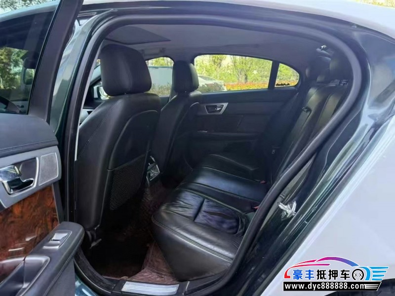 14年捷豹XF轿车抵押车出售