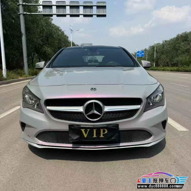 18年奔驰CLA轿车抵押车出售