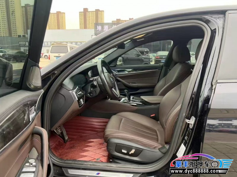 19年宝马5系轿车抵押车出售