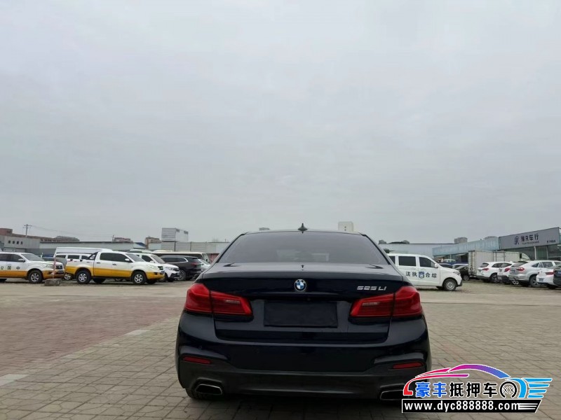 19年宝马5系轿车抵押车出售