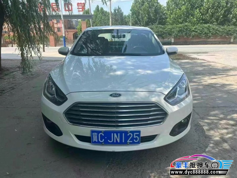 18年福特福睿斯轿车抵押车出售