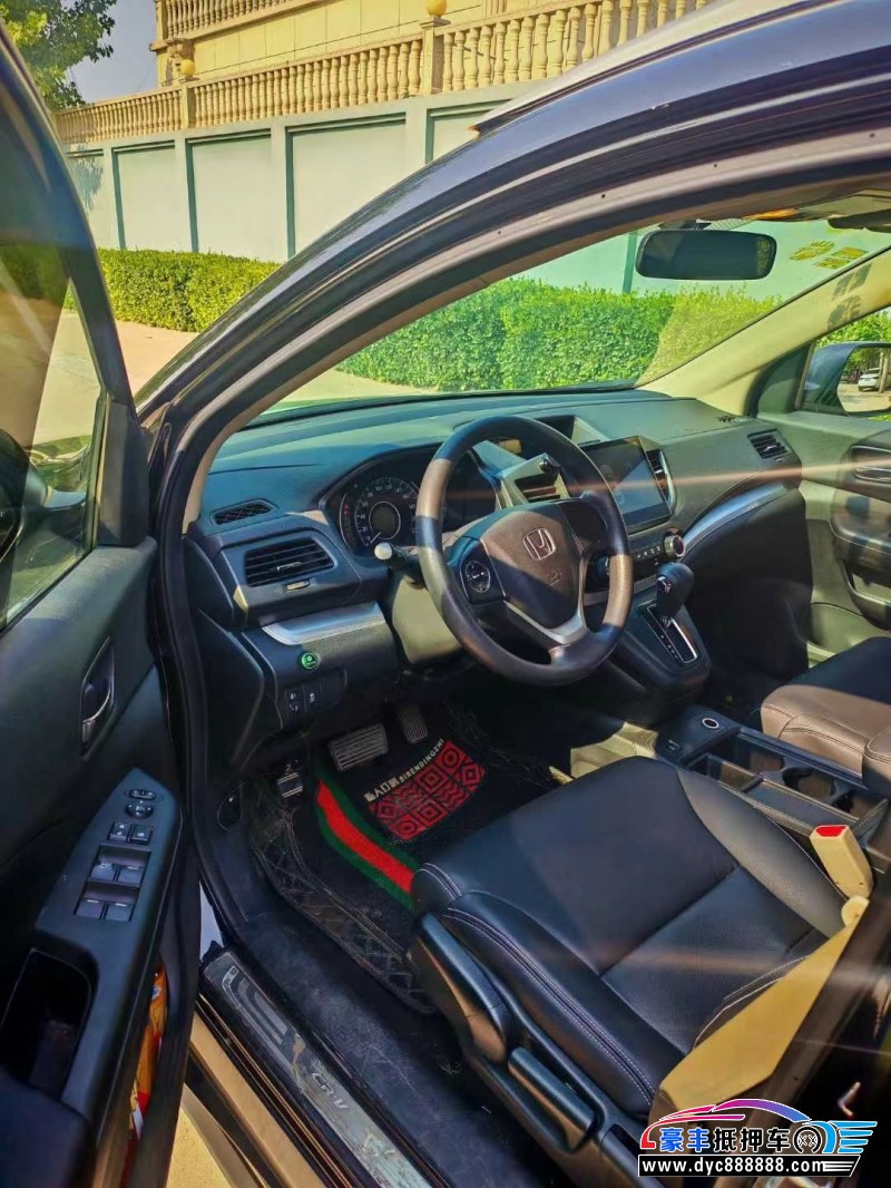 16年本田CR-V轿车抵押车出售