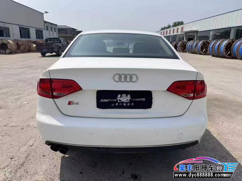 12年奥迪A4L轿车抵押车出售