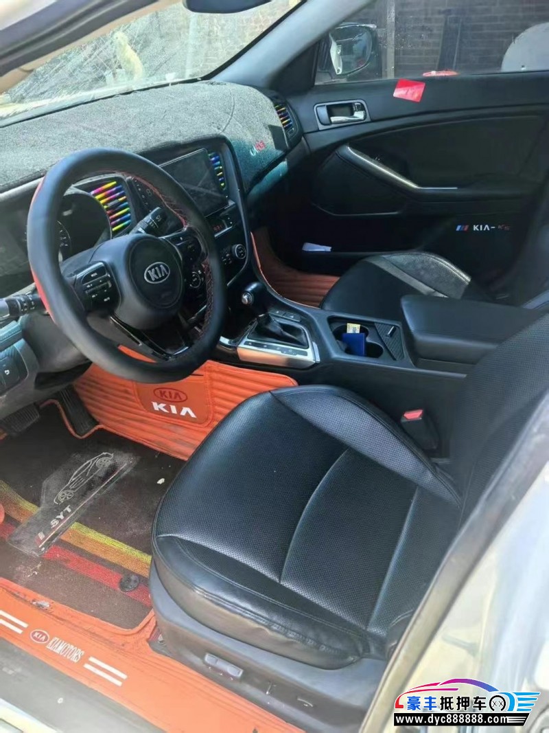 15年起亚K5轿车抵押车出售