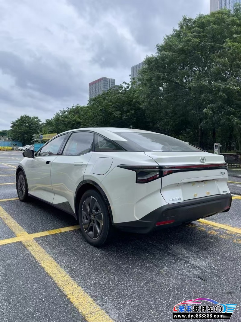 25年丰田BZ3轿车抵押车出售