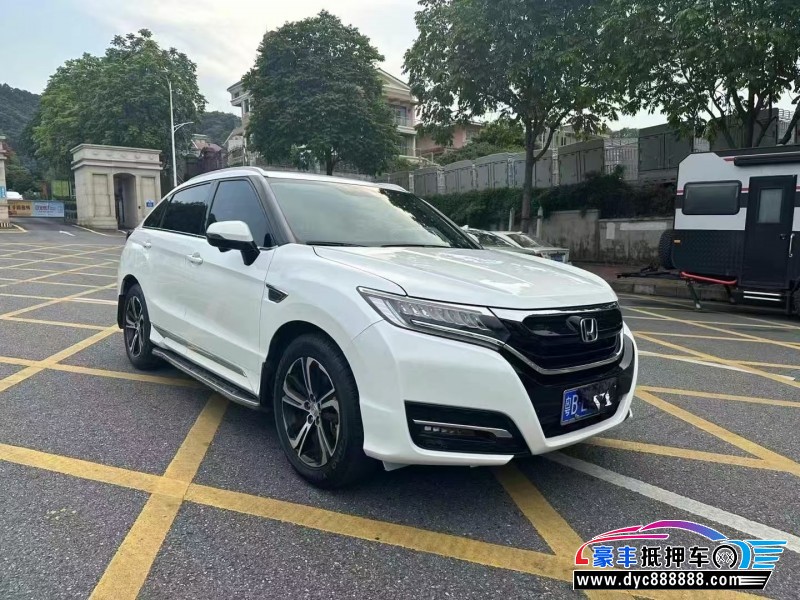 18年本田UR-V轿车抵押车出售