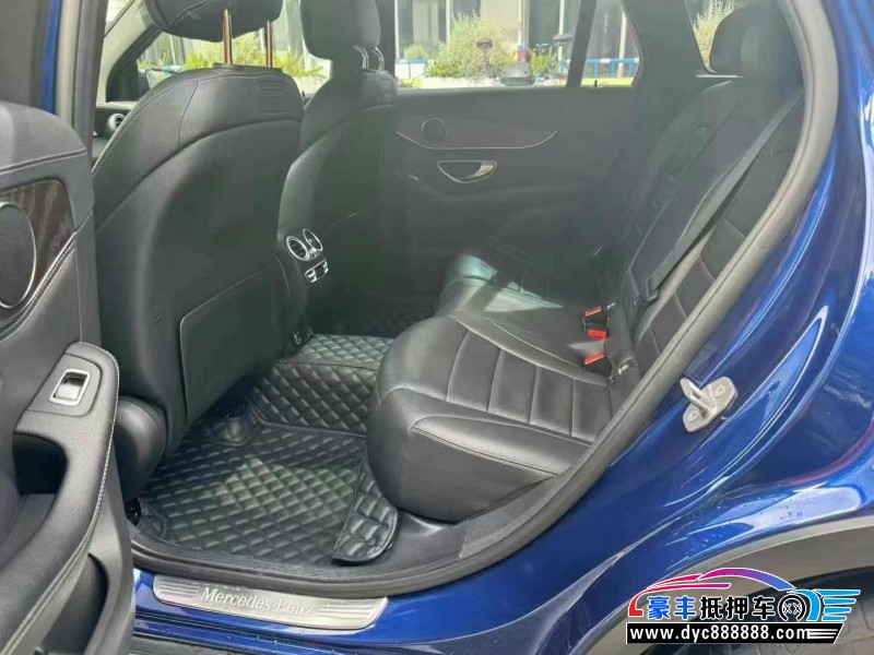 19年奔驰GLC轿车抵押车出售