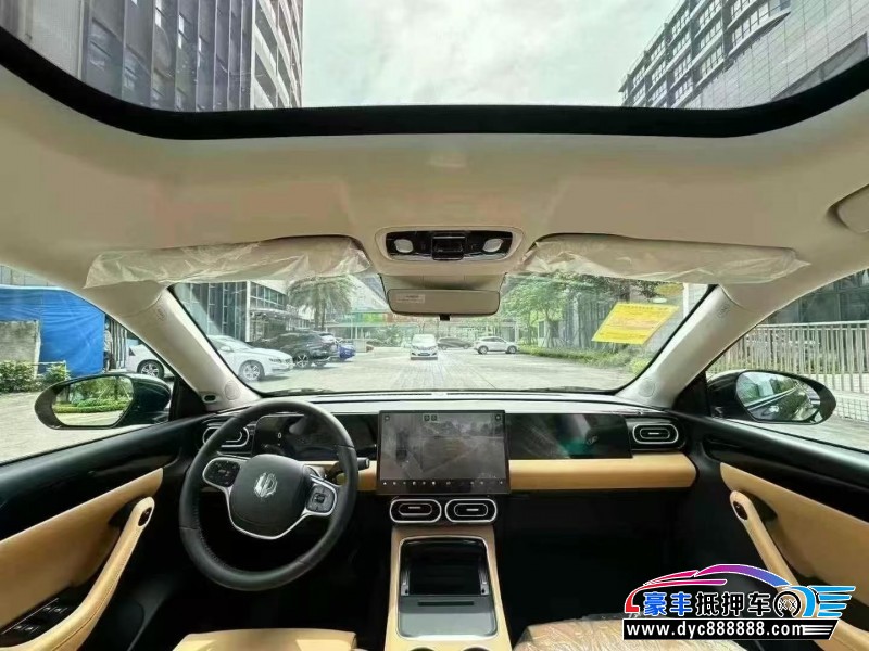 25年零跑C11轿车抵押车出售