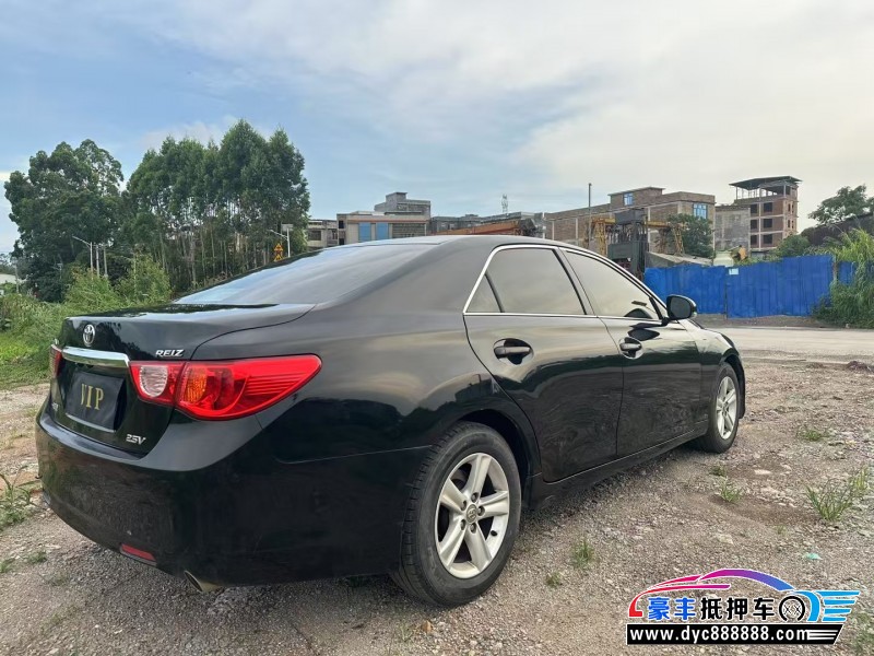 11年丰田锐志轿车抵押车出售