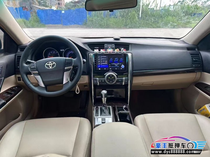 11年丰田锐志轿车抵押车出售