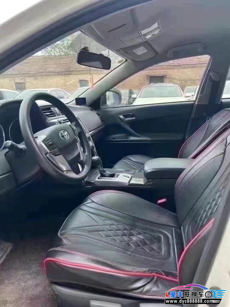 14年丰田锐志轿车抵押车出售