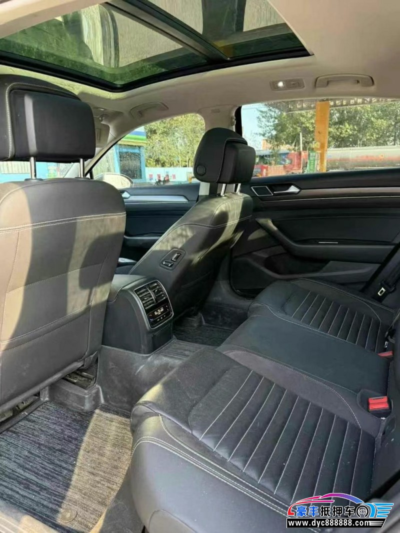 21年大众迈腾轿车抵押车出售