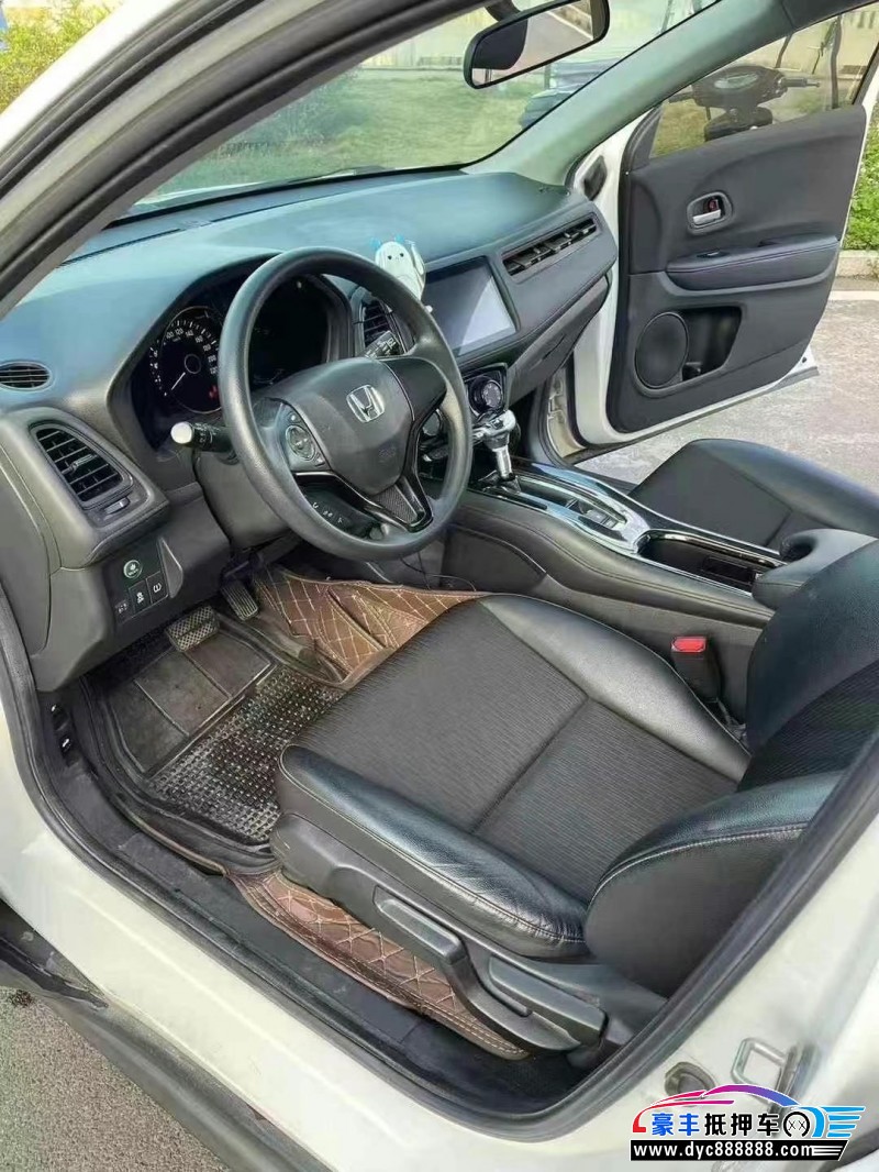 18年本田缤智轿车抵押车出售