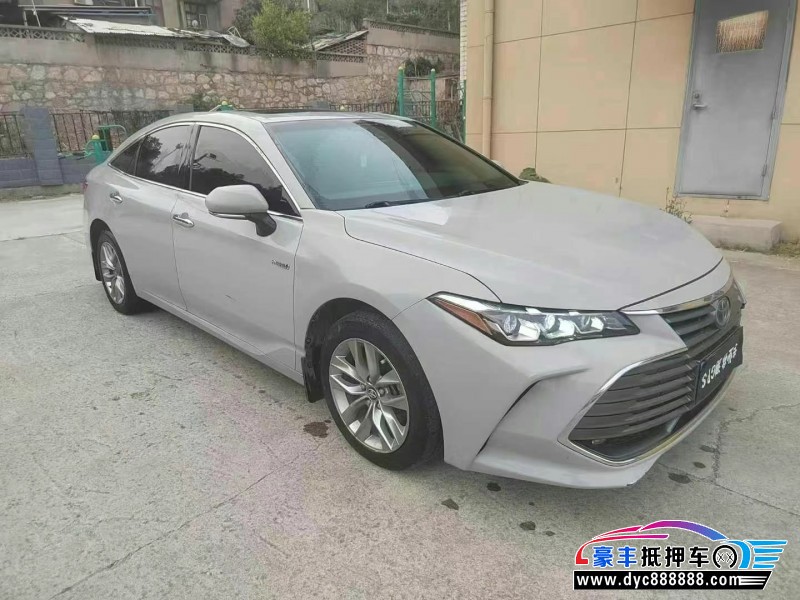 20年丰田亚洲龙轿车抵押车出售