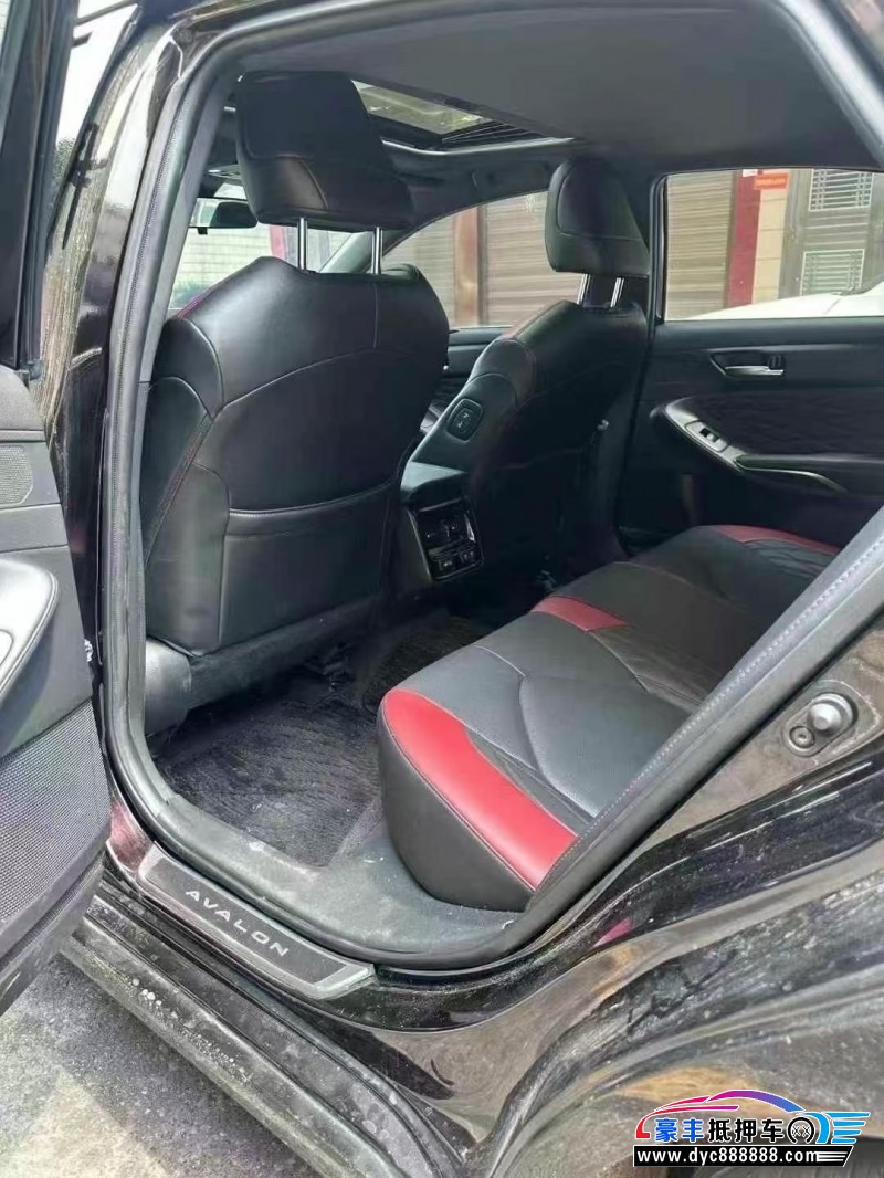 21年丰田亚洲龙轿车抵押车出售