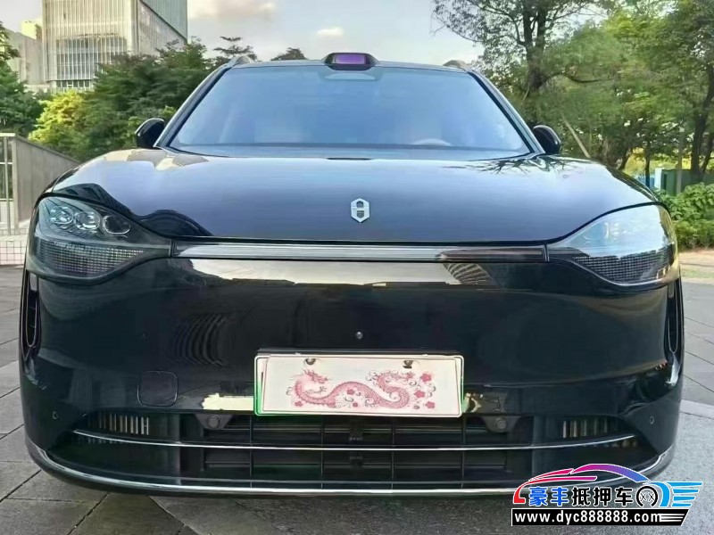 抵押车出售24年华为问界轿车