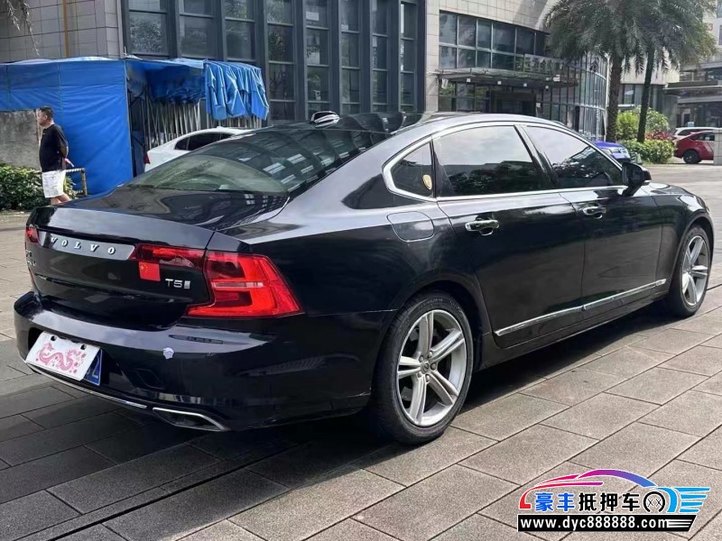 18年沃尔沃S90轿车抵押车出售
