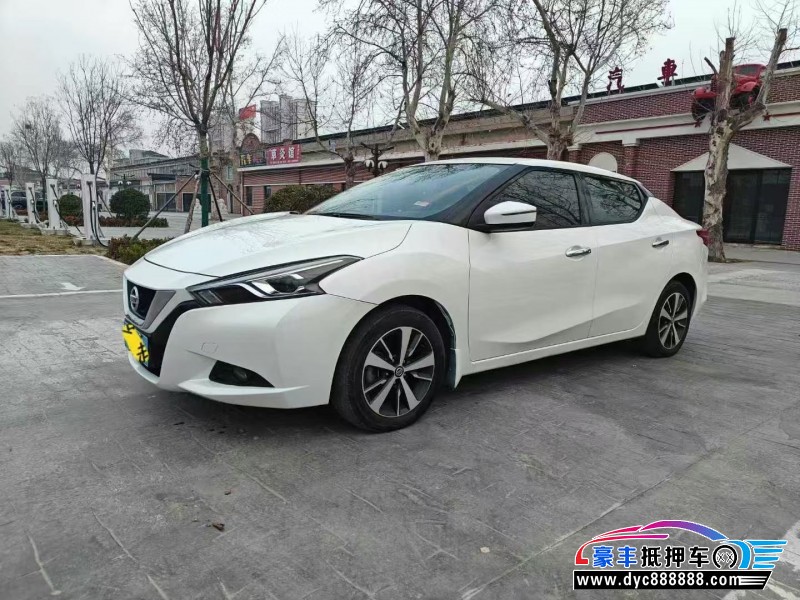 19年日产蓝鸟轿车抵押车出售