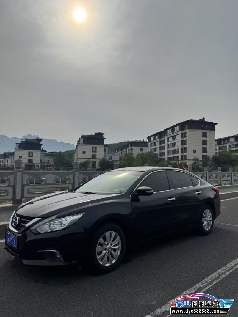 17年日产蓝鸟轿车抵押车出售