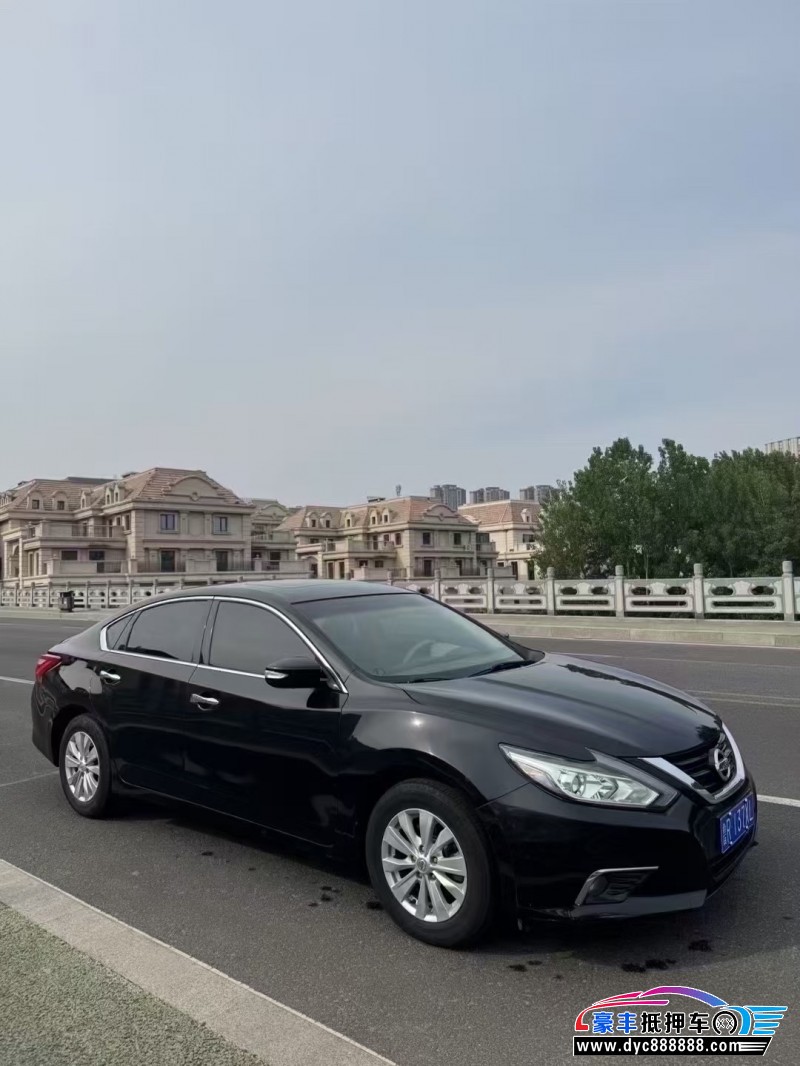 17年日产蓝鸟轿车抵押车出售