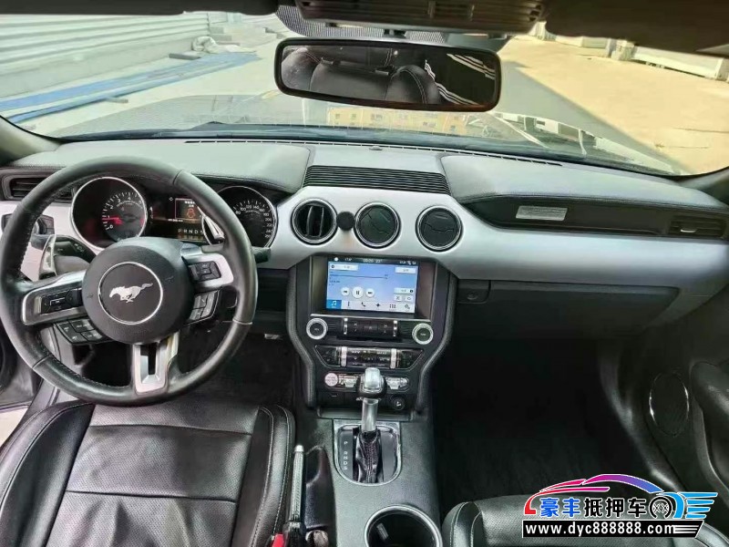 17年福特野马轿车抵押车出售