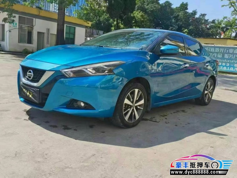 19年日产蓝鸟轿车抵押车出售