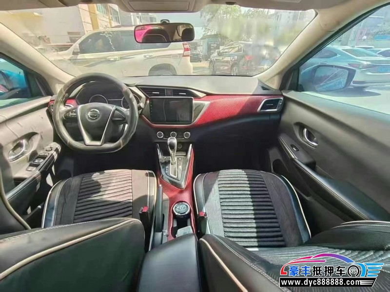 19年日产蓝鸟轿车抵押车出售