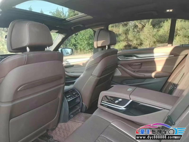 21年宝马5系轿车抵押车出售