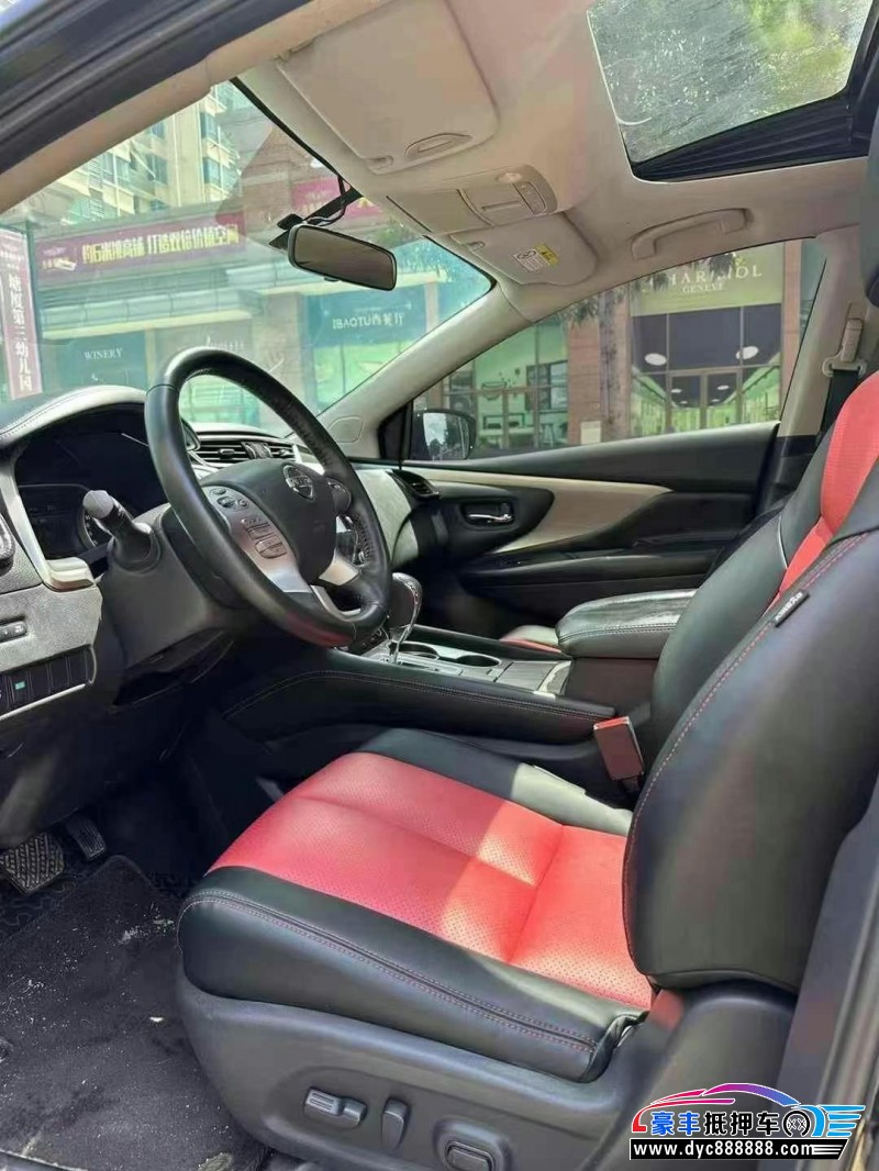 17年日产楼兰轿车抵押车出售