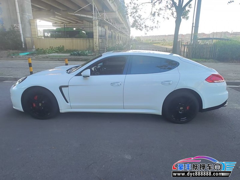 15年保时捷帕纳梅拉轿车抵押车出售