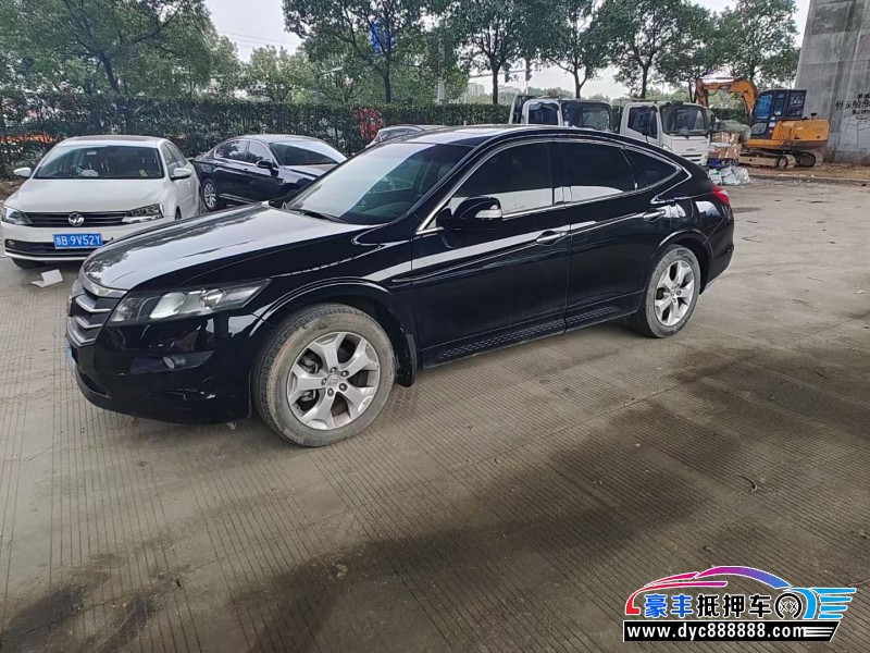 11年本田歌诗图轿车抵押车出售