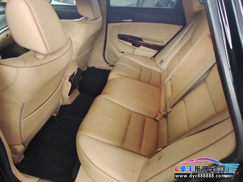 11年本田歌诗图轿车抵押车出售