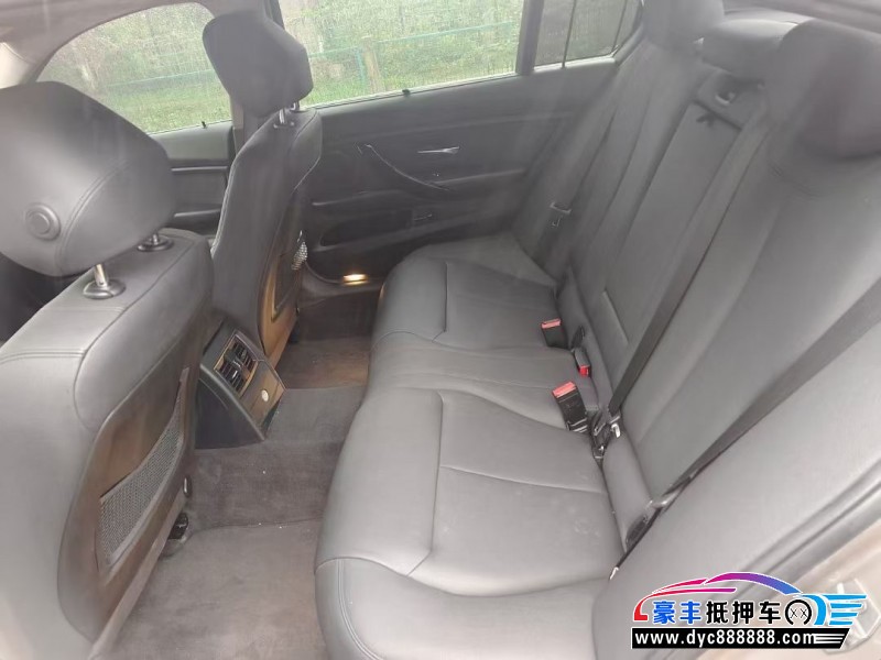 17年宝马3系轿车抵押车出售