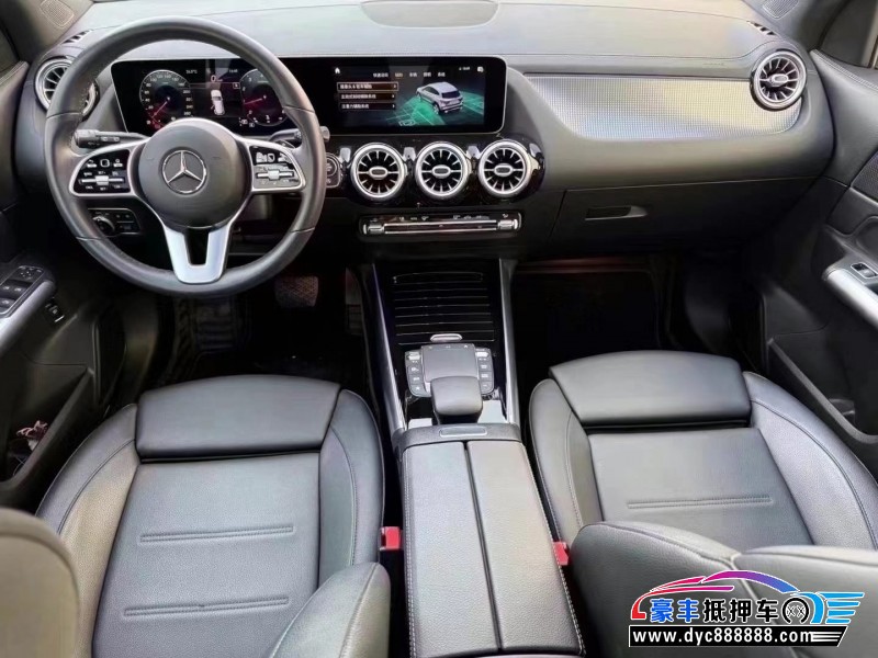 21年奔驰GLA轿车抵押车出售