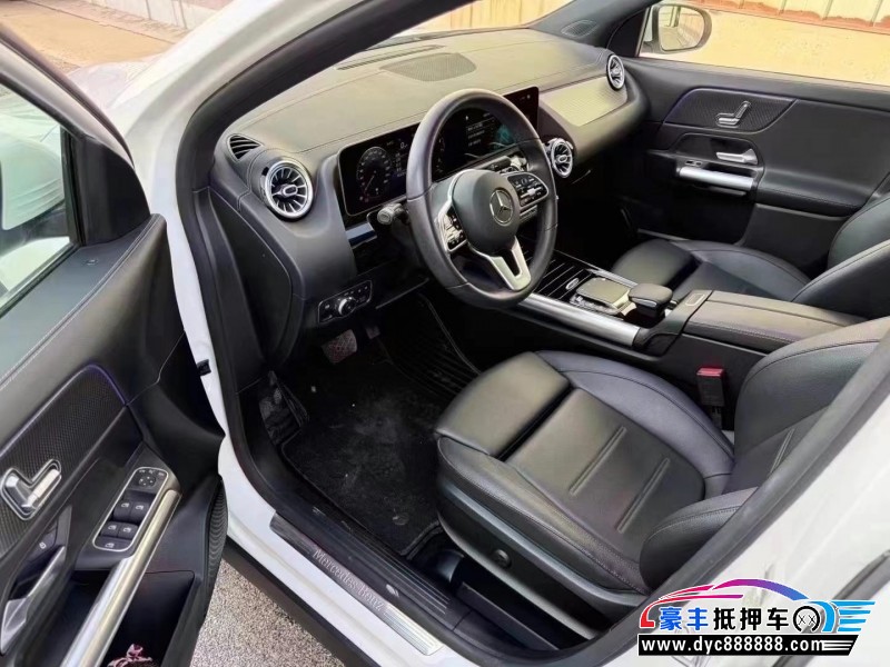 21年奔驰GLA轿车抵押车出售