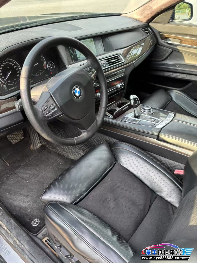 11年宝马7系轿车抵押车出售