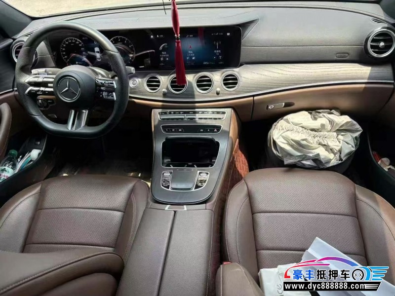 21年奔驰E轿车抵押车出售