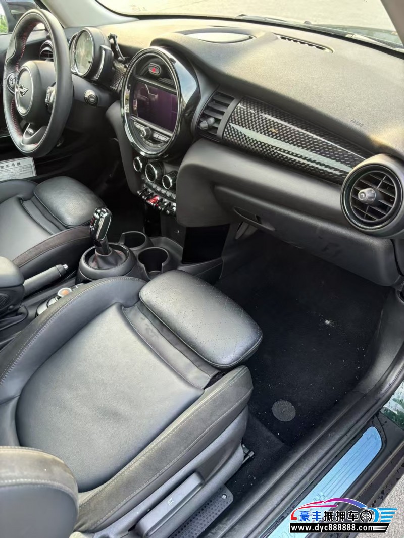 19年宝马MINI轿车抵押车出售