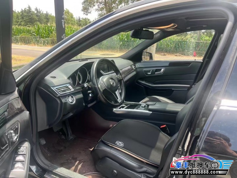 16年奔驰E轿车抵押车出售