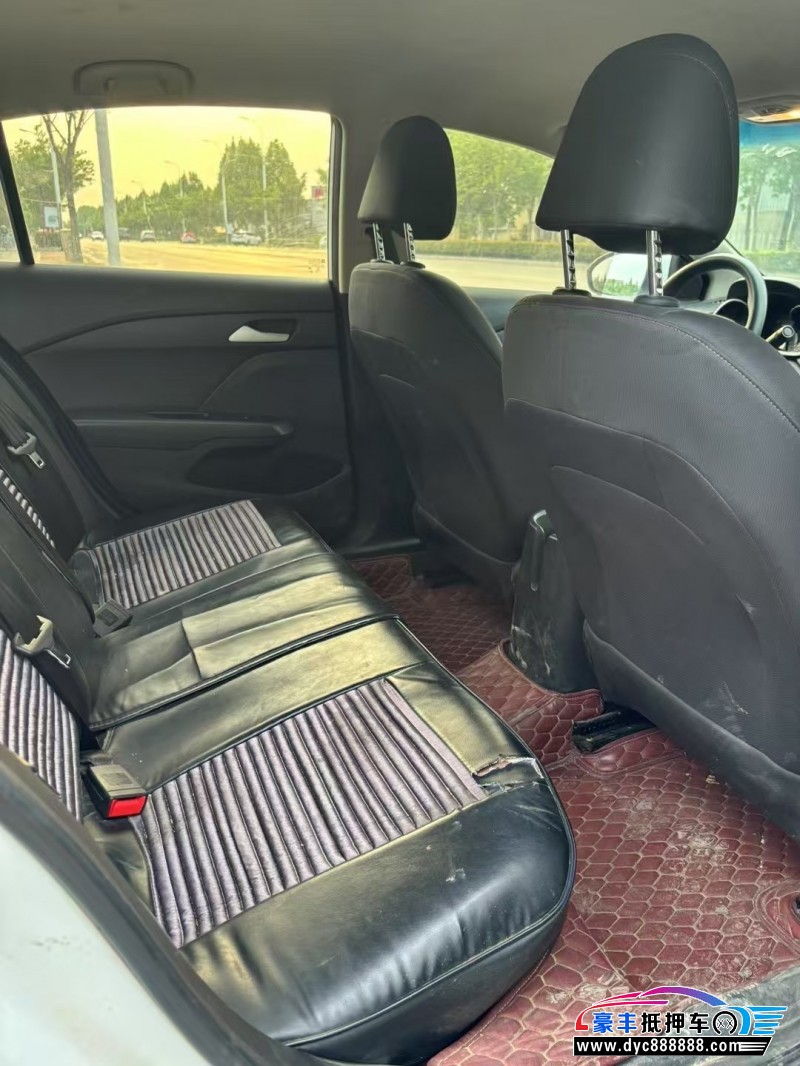 17年雪佛兰科沃兹轿车抵押车出售