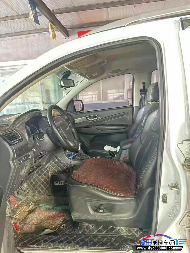 19年五十铃D-MAX轿车抵押车出售