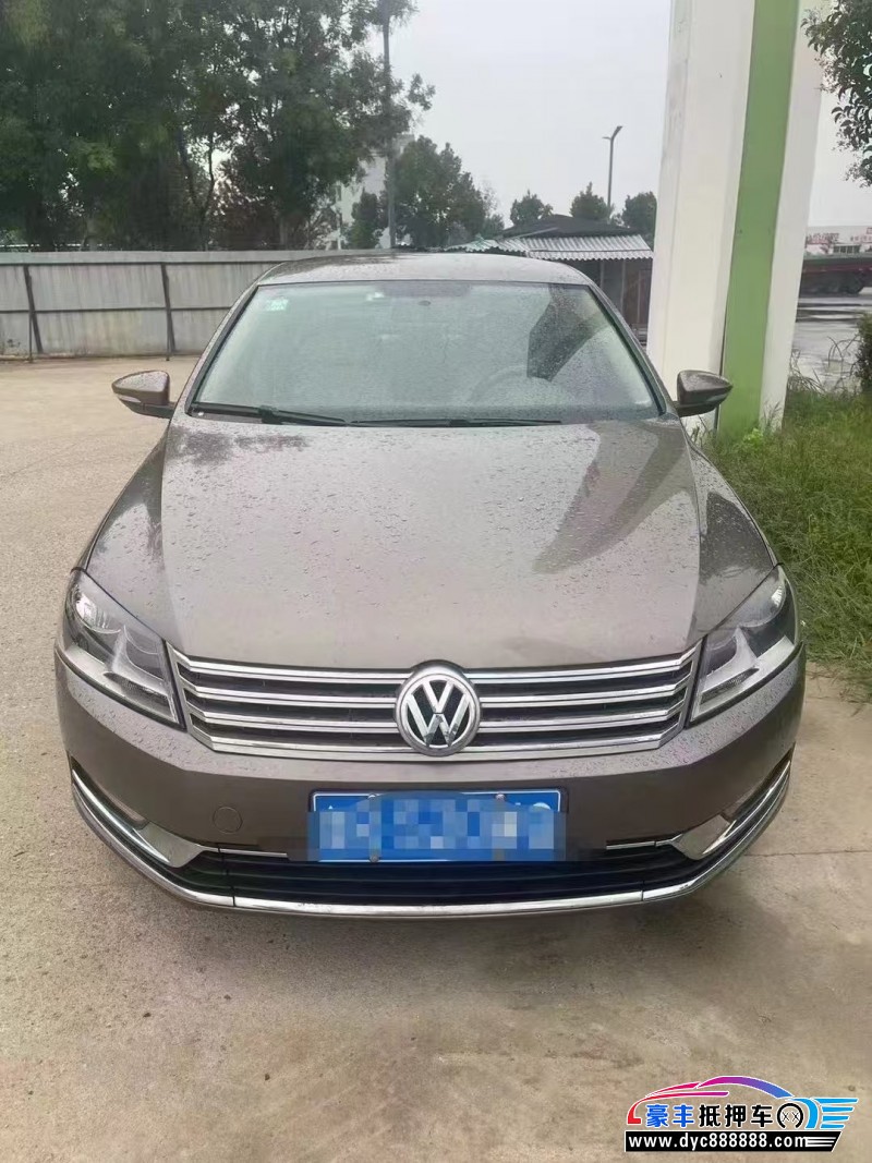 12年大众迈腾轿车抵押车出售