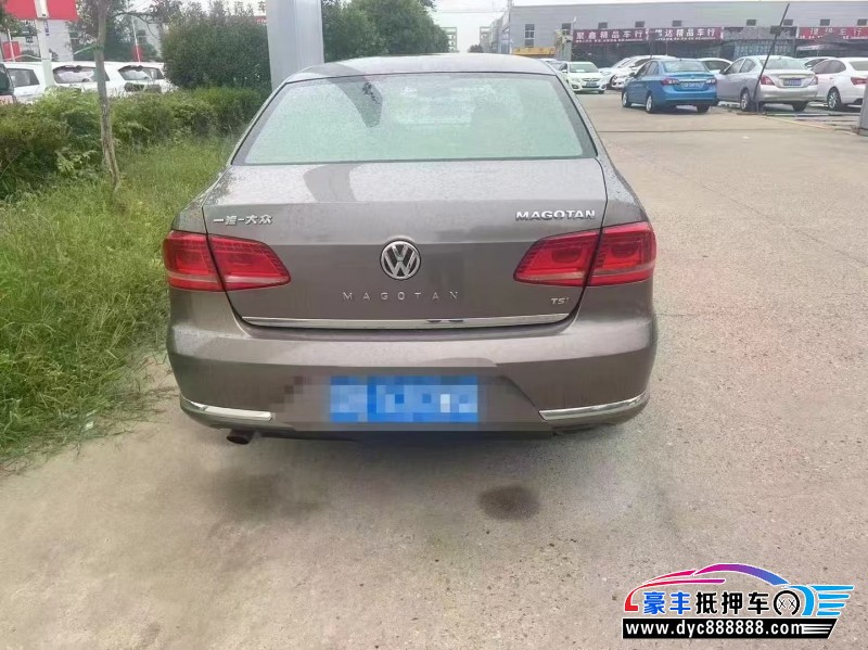 12年大众迈腾轿车抵押车出售