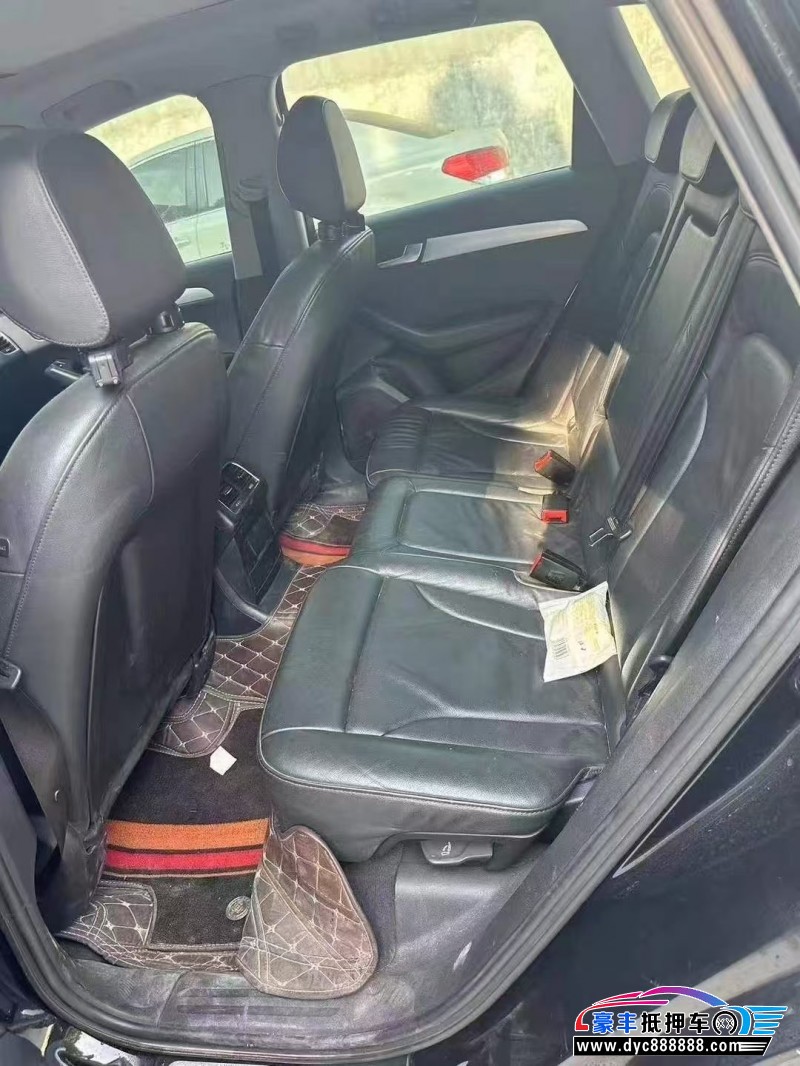 12年奥迪Q5轿车抵押车出售