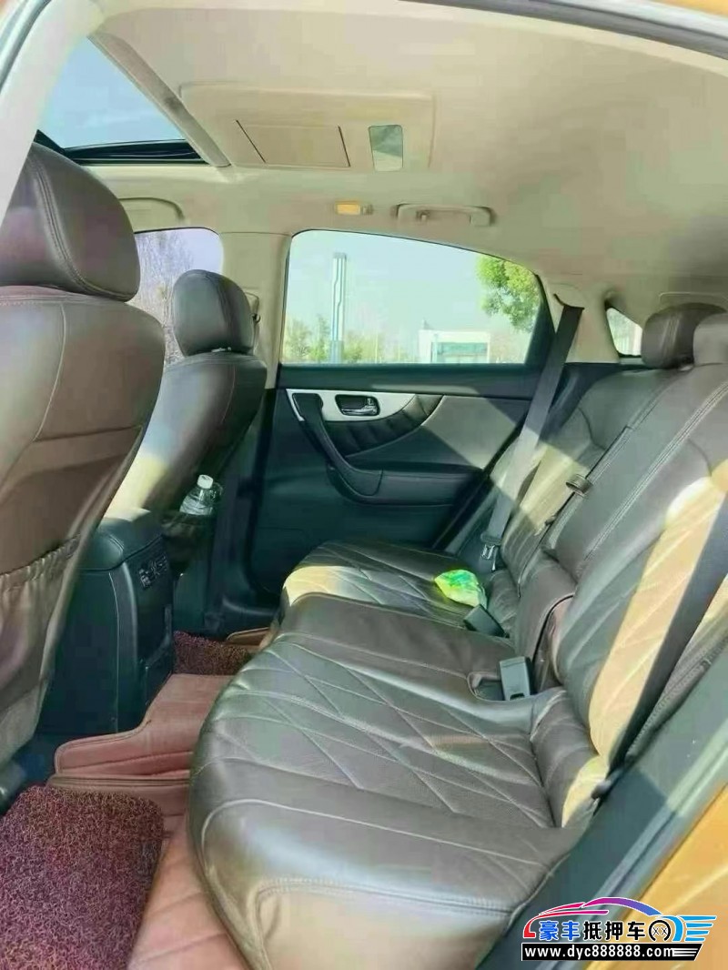 12年英菲尼迪FX35轿车抵押车出售