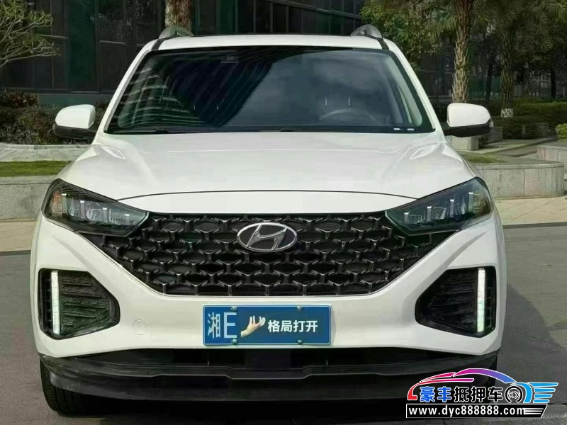 22年现代ix35轿车抵押车出售