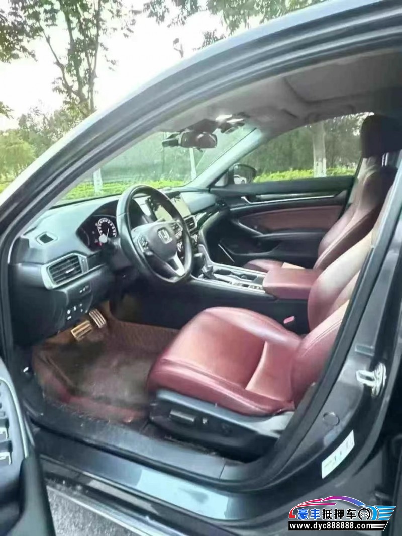 21年本田雅阁轿车抵押车出售