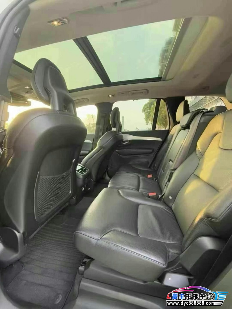 17年沃尔沃XC90轿车抵押车出售
