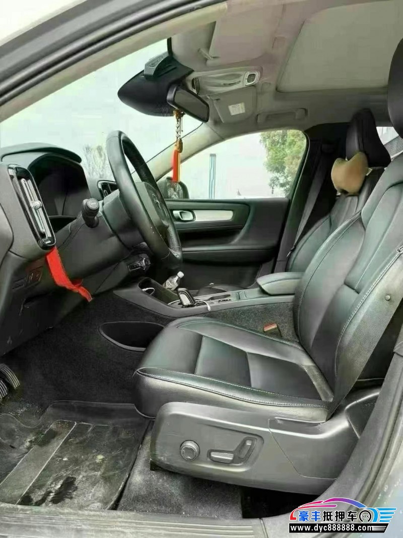 21年沃尔沃XC40轿车抵押车出售