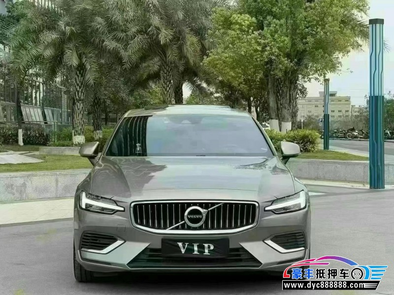 22年沃尔沃S60轿车抵押车出售